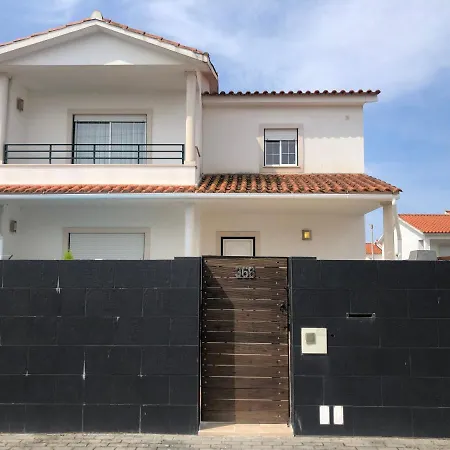 Holiday home Big Wave Casa *